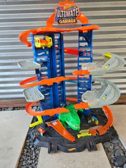 HOT WHEELS Ultimate Garage