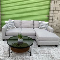 *Free Delivery* Gray Sectional w/ Reversible Chaise