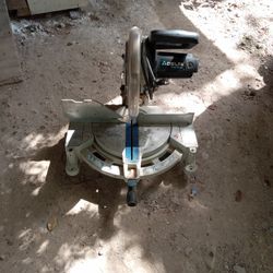 Cortadora De Madera Marca Delta En Muy Buen Estado 