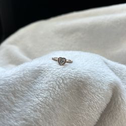 Pandora ring  (Sparkling Elevated Heart Ring) 