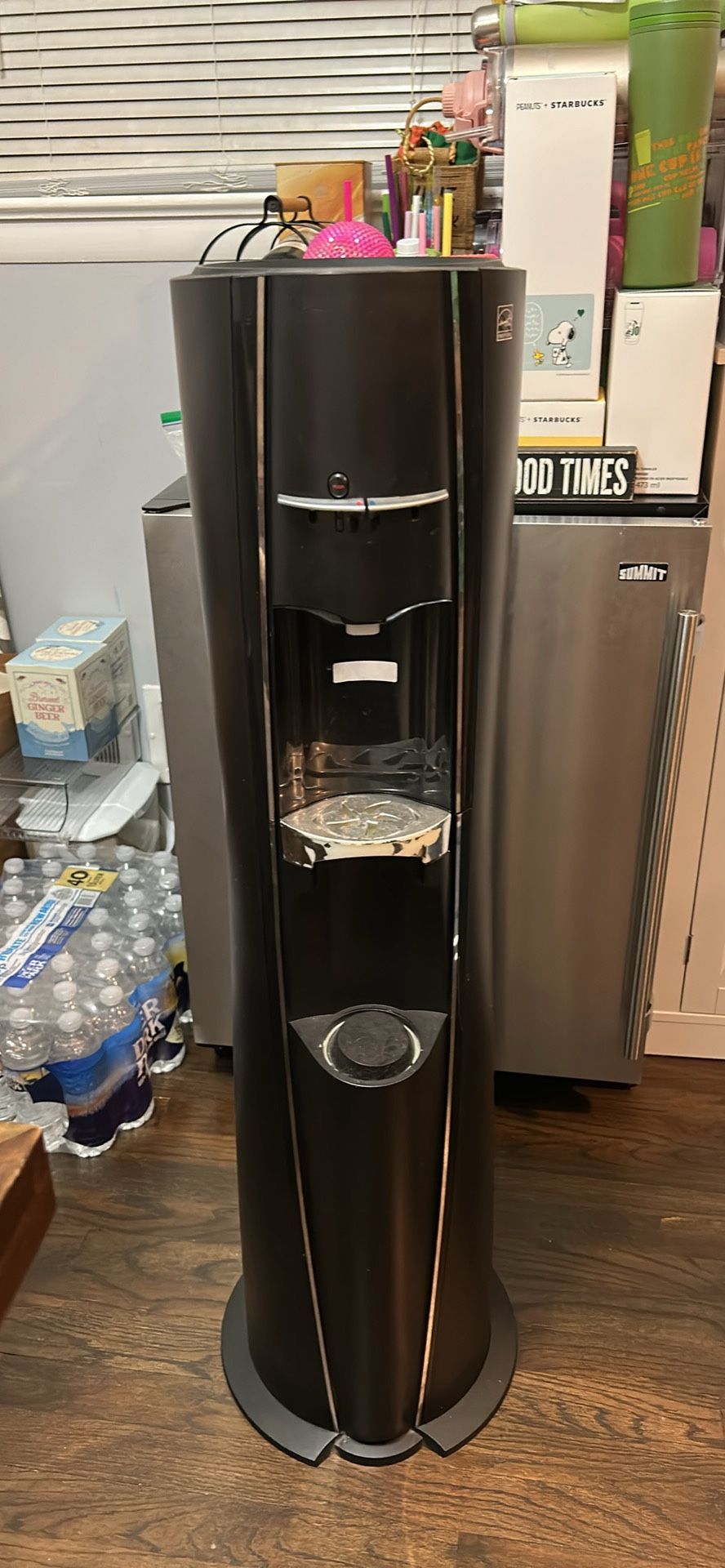  Crystal MountainWater Cooler/Dispenser