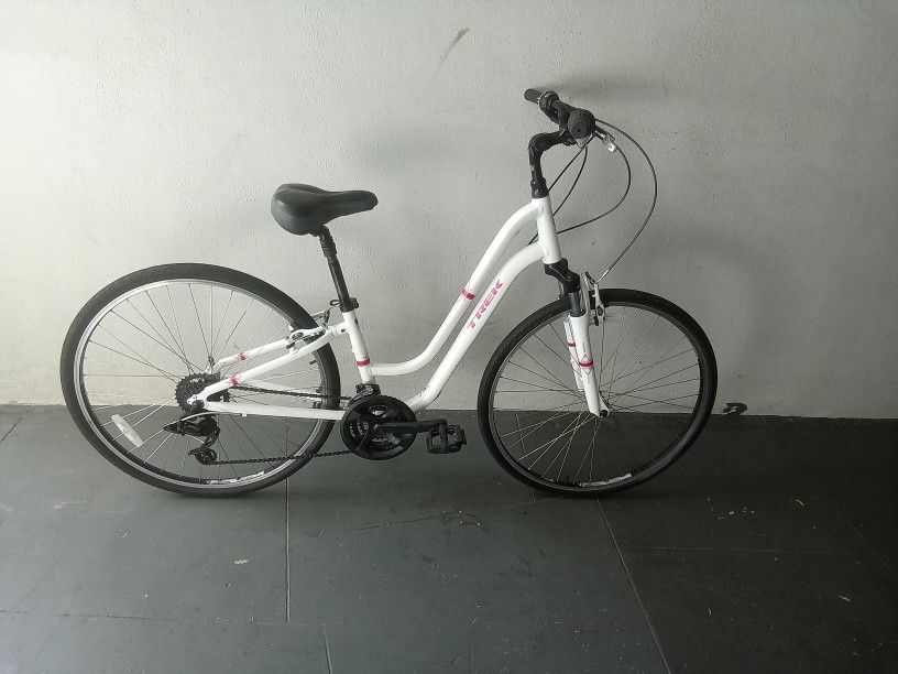BICYCLE TREK 21 SPEED SIZE 29 BRAND NEW 