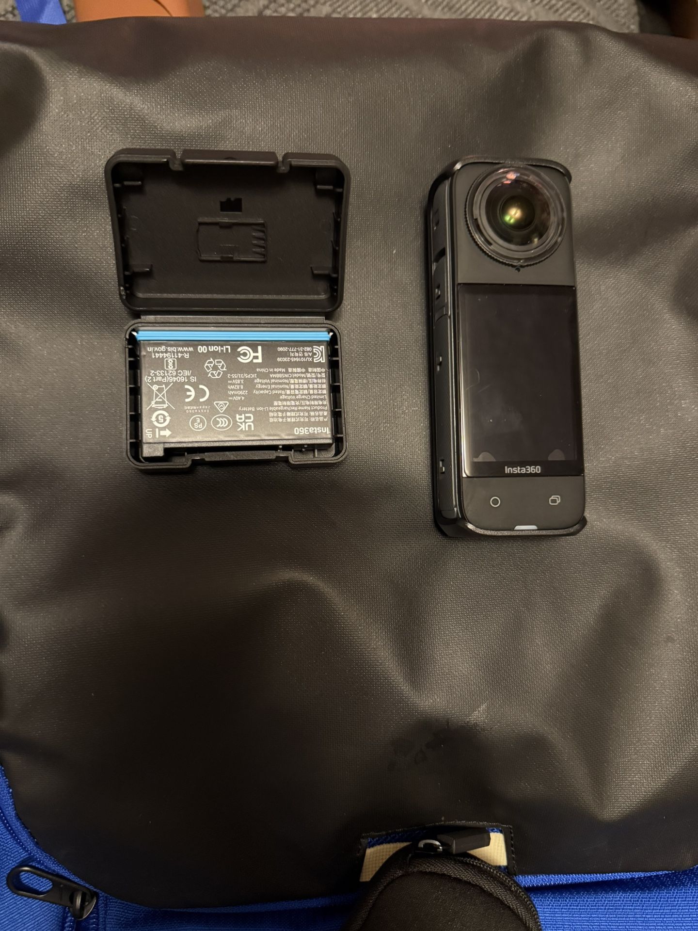 Insta360 X4 Camera With Extra Battery And Charger