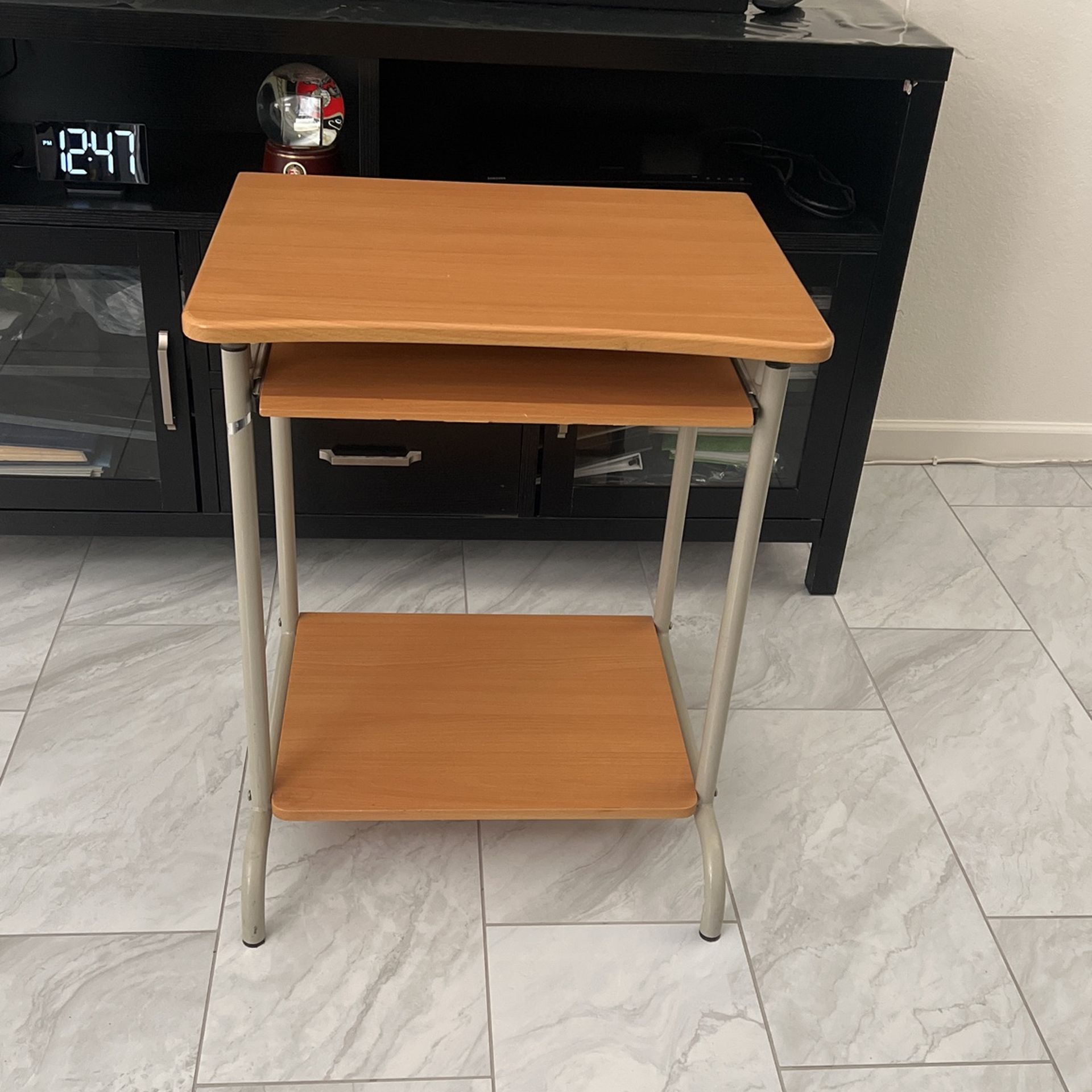 Computer Table Or Desk