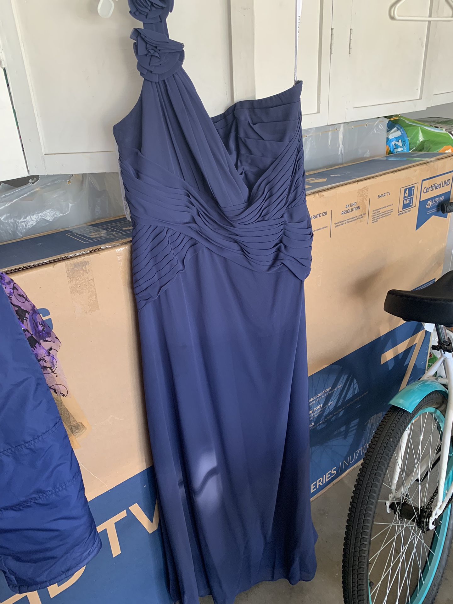 Bridesmaid Dress (Size 16); Worn Once; David's Bridal