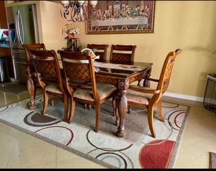 Dining table with 6 chairs and with matching buffet hatch