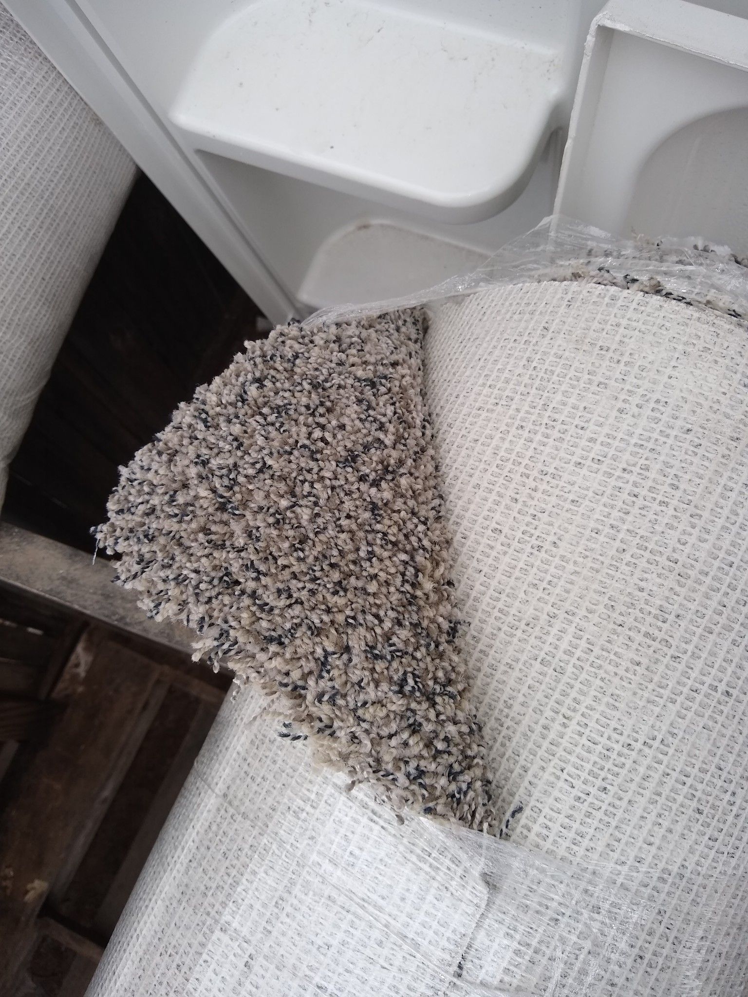 Brand new 6' roll of Stainmaster Essentials Notorious Gaucho Carpet