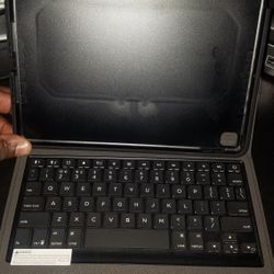 IPad Case And Keyboard Zagg