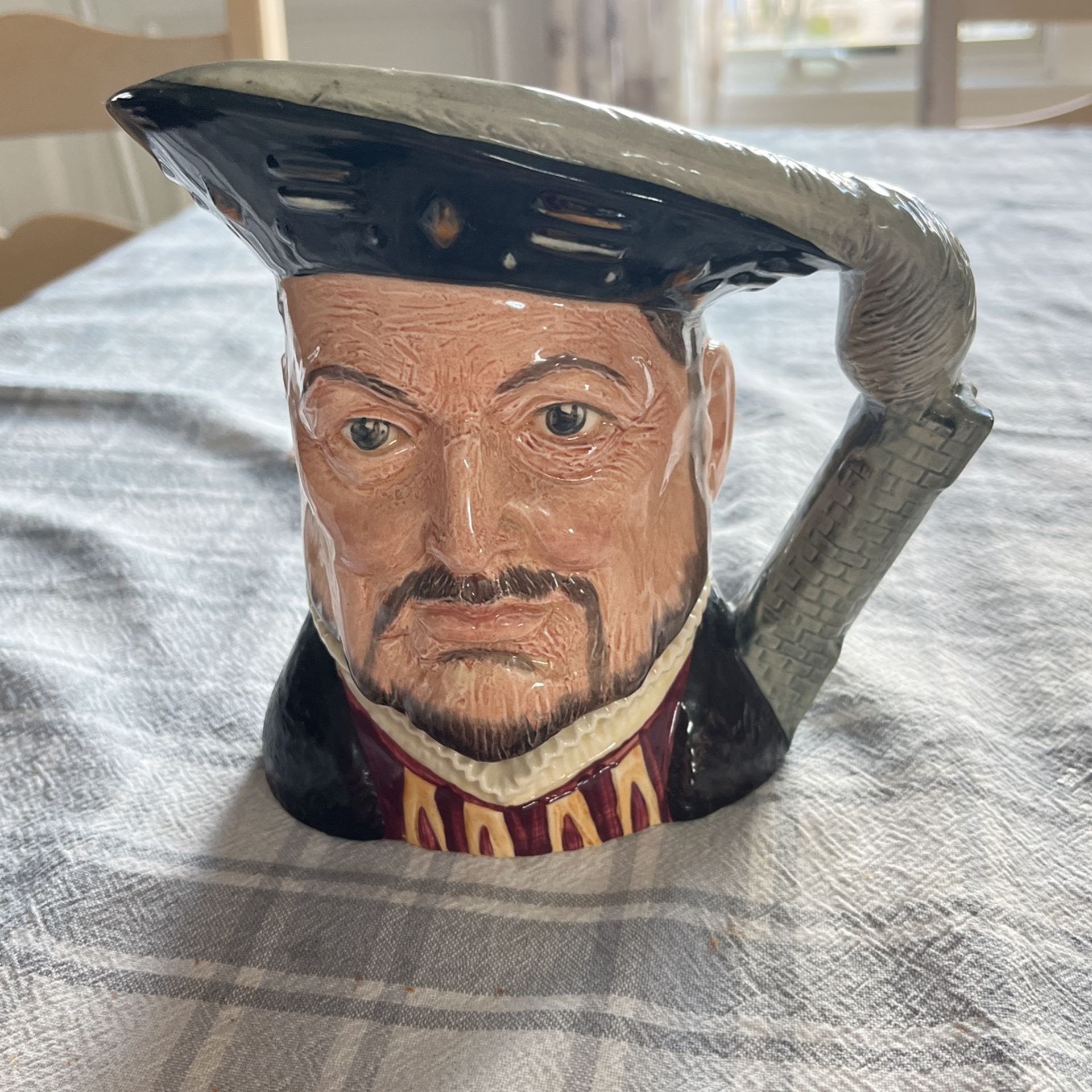 Royal Doulton mig 7inches
