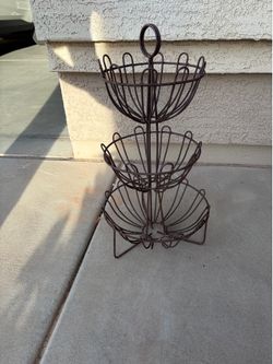 Rustic 3 Tier Metal Wire Basket Stand