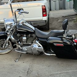 05 Harley Roadking