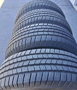 245/55/19 Michelin set de llantas usadas en buenas condiciones las 4