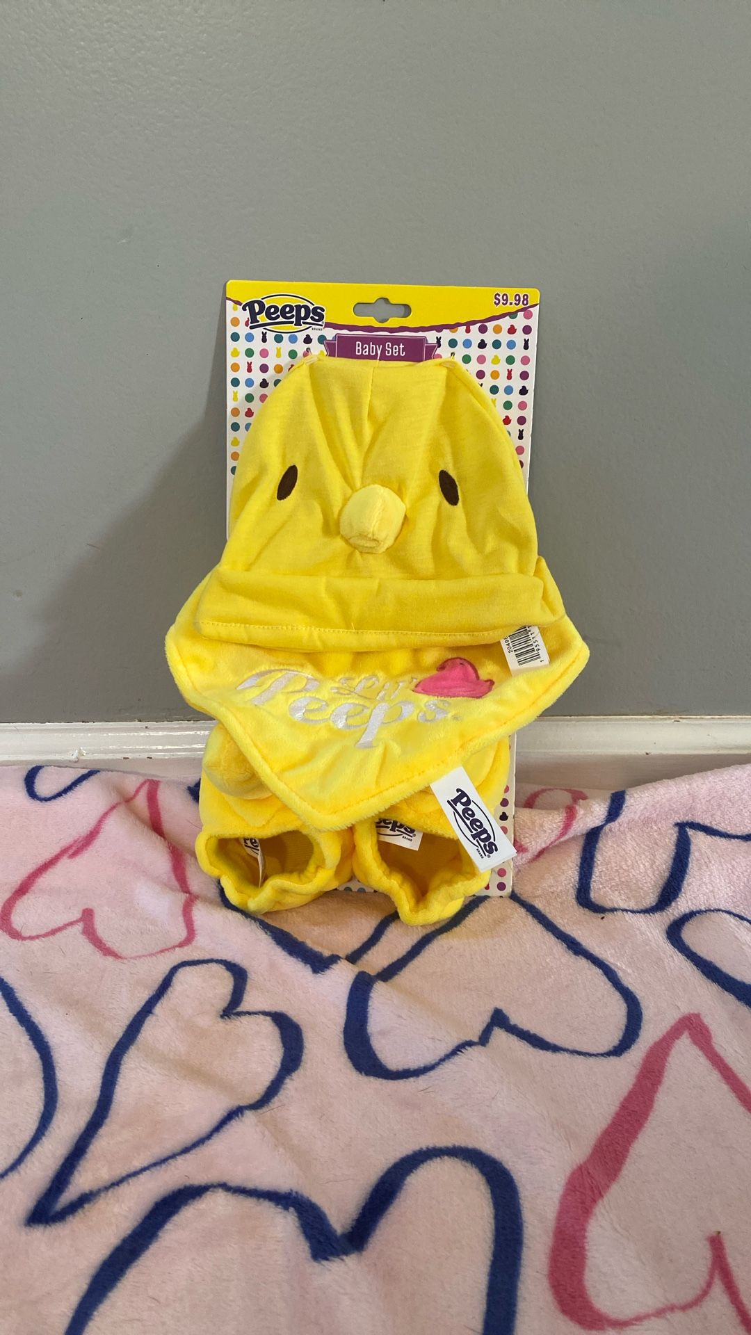 Baby Set: Baby Hat, Bib, Booties Yellow