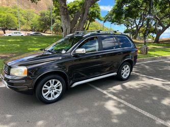 2013 Volvo XC 90 runs great!!!!!!