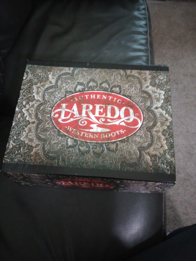 Laredo Cowgirl Boots 