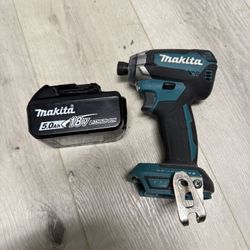 Makita Impact Drill With 18 V 5.0 Amp 