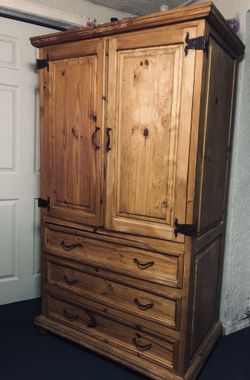 Armoire real wood
