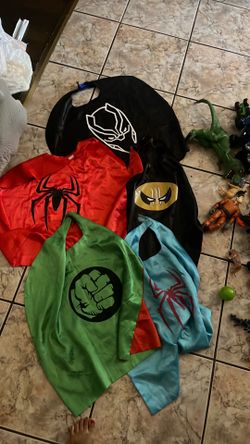 Double sided superhero capes