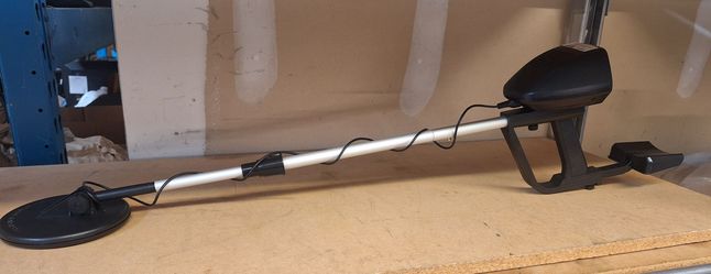 BARSKA PRO METAL DETECTOR