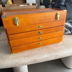 Vintage Jewelry box