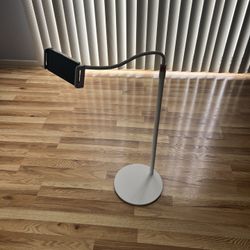 Phone / Tablet Holder