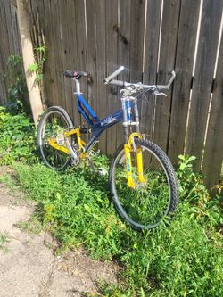 Rare Vintage Restored Giant Warp Ds2 for Sale in Englewood