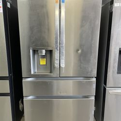 LG 4 Door Refrigerator With 2 Ice Makers