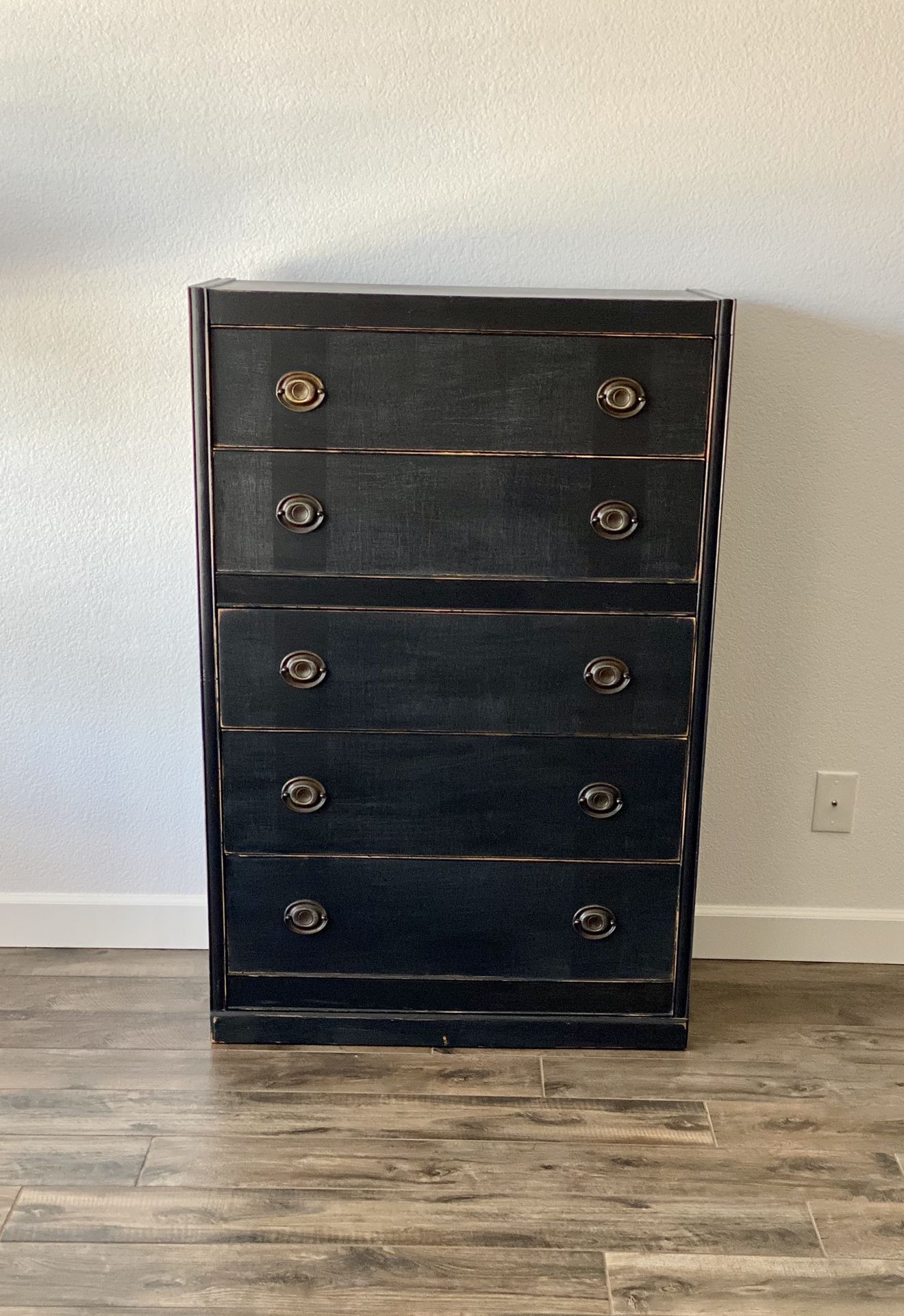 Vintage Solid Wood 5 Drawer Dresser