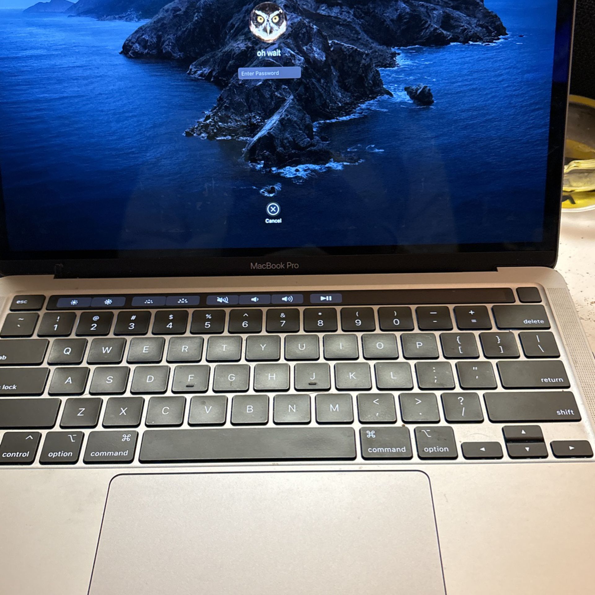 MacBook Pro 2020,  13.3in. 2020 I7 