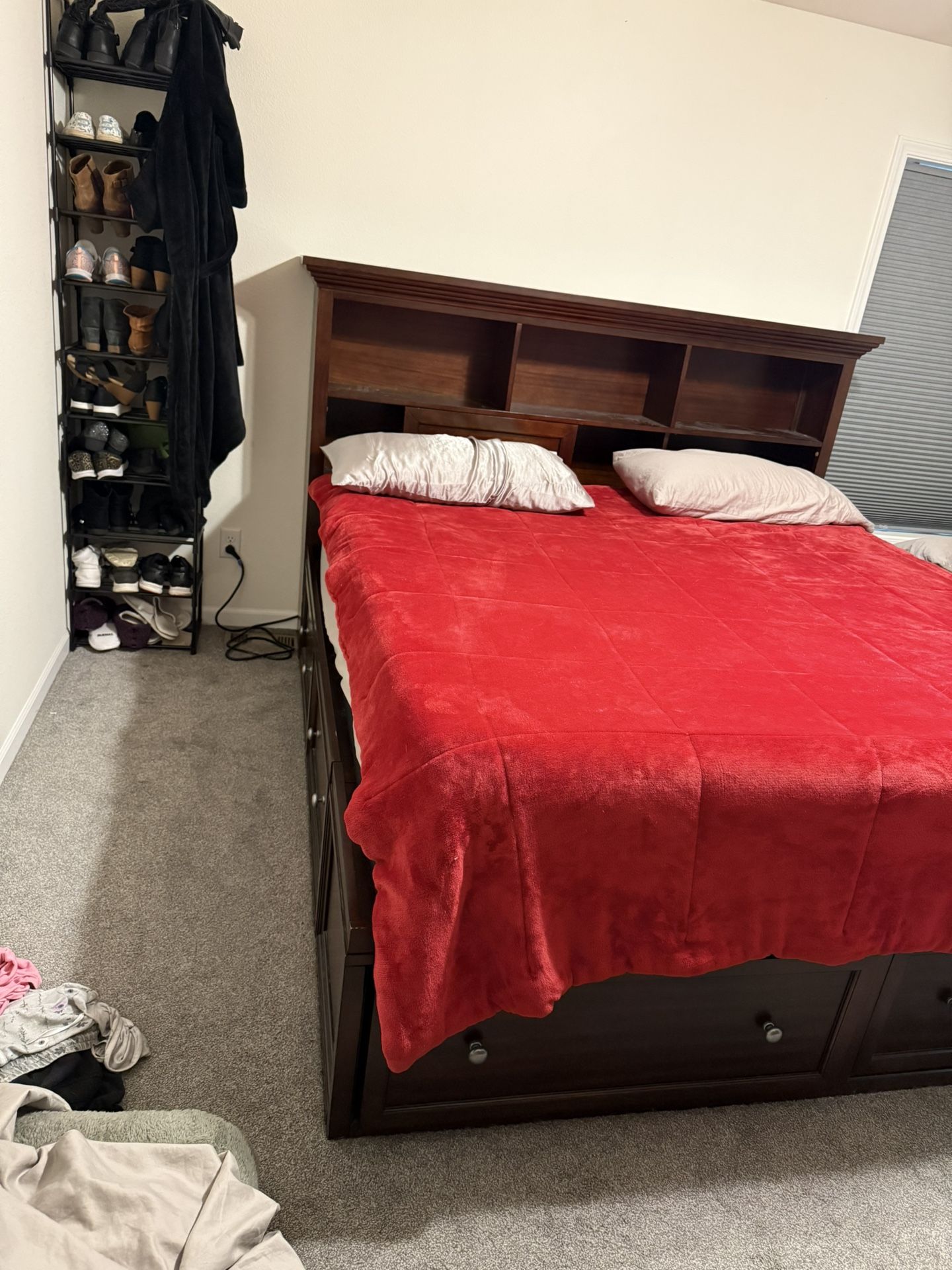 King Size Bed Fram With 6 Large Storage Drawers