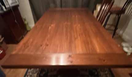 Dining room table