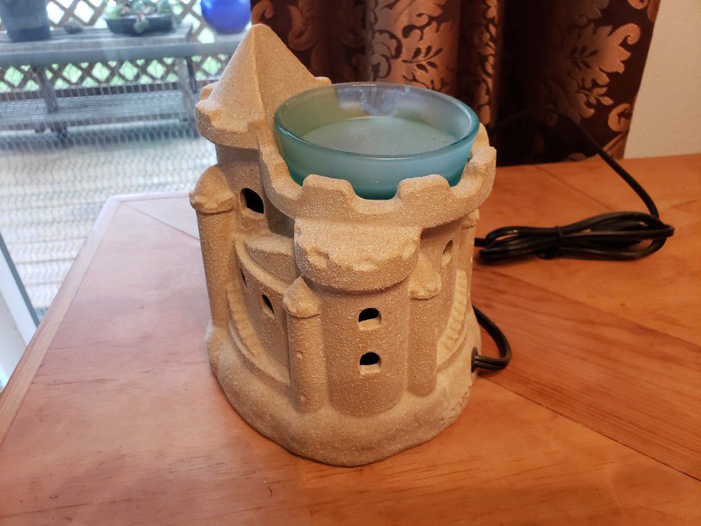 Scentsy sand castle warmer