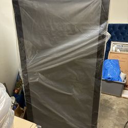 New twin box spring
