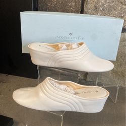 Jacques Levine Indoor Slippers Nib