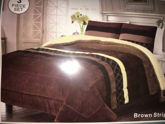New 3 pc King Thick Borrego blanket