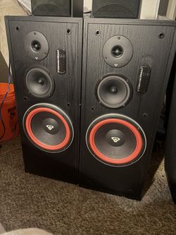 pair of cerwin vega ls10 speakers