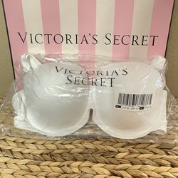 NEW Victoria’s Secret Lightly Lined Smooth Strapless Bra