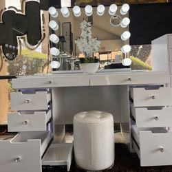 Big Vanity And Mirror * Free Stool  NEW 