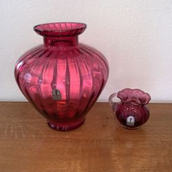 Pilgrim American Art Glass Cranberry Vase / Mini Pitcher