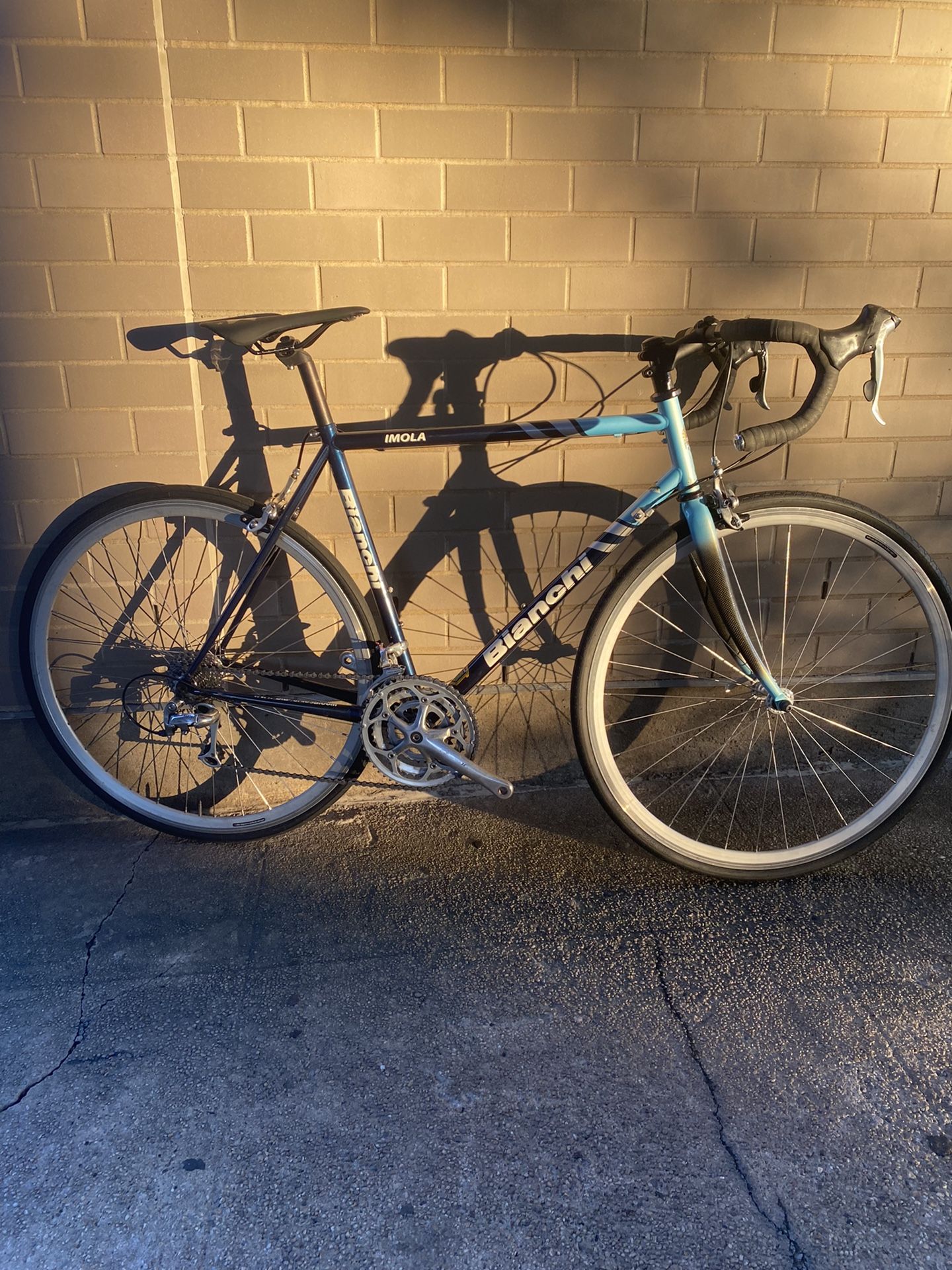 Like New Bianchi Imola for Sale in Brooklyn, NY - OfferUp