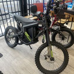 Rawwr Mantis X 6500W/72V Electric Dirt Bike.