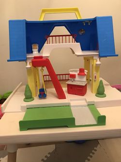 Little tikes toy play house