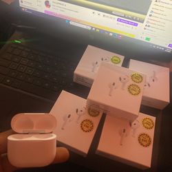 Apple AirPods 4 With Active Noise Cancellation 