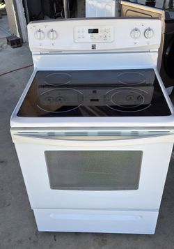 Stove electric kenmore with WARRANTY