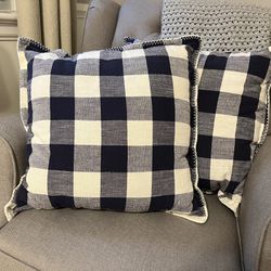 Throw Pillows For Bed, Couch Or Chair