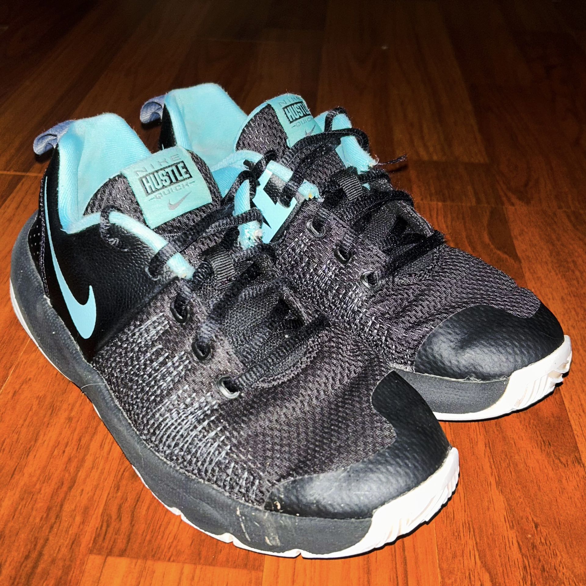 Nike Hustle Quick Touch Shoes Size 4.5Y