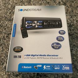 Soundstream Single Din Bluetooth USB AUX Radio. 