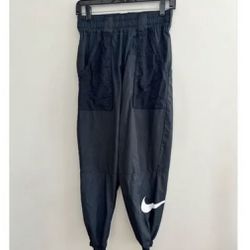 Nike Women’s Black Swoosh Cargo Pants-100% Nylon-No Belt-Size S