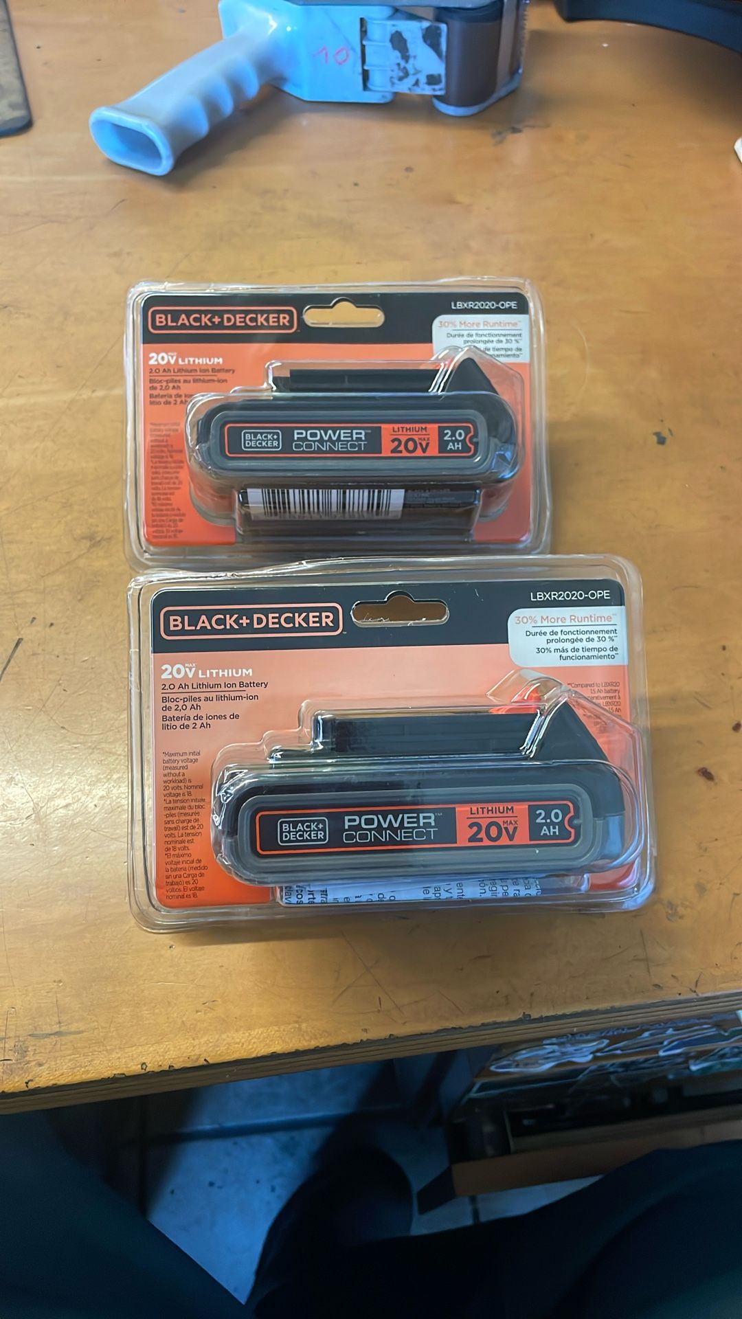 2 Black & Decker 20V MAX* POWERCONNECTâ„¢ 2.0 Ah Battery