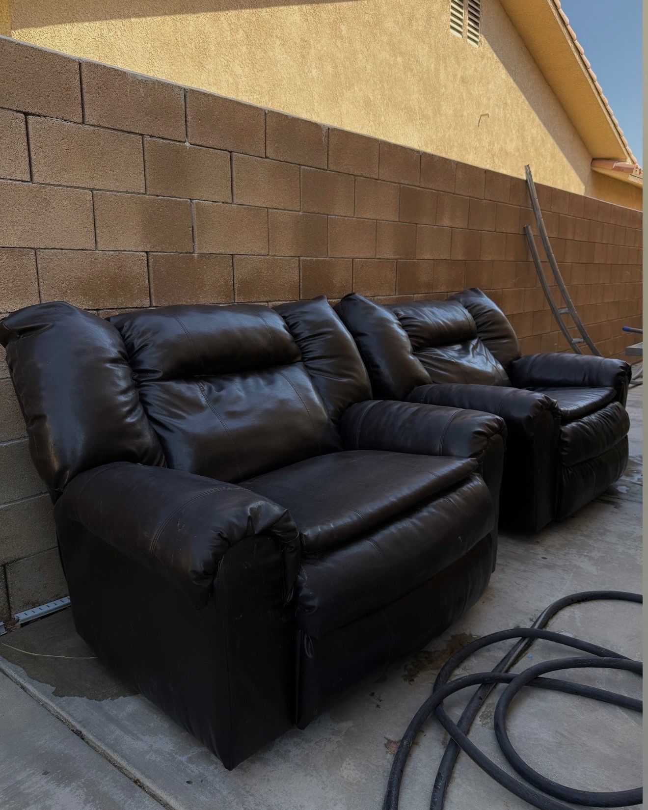 2 Oversized Extra Large Recliners